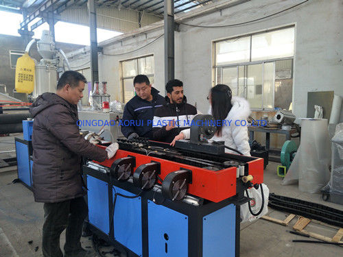 Latest company news about ইয়েমেনের গ্রাহকরা পিই rugেউখেলানযুক্ত পাইপ উত্পাদন লাইন গ্রহণের জন্য