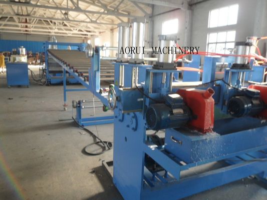 ভালো দাম 380V 50HZ প্লাস্টিক বোর্ড এক্সট্রুশন লাইন পিভিসি ডাব্লুপিসি প্লাস্টিক বোর্ড মেকিং মেশিন অনলাইন