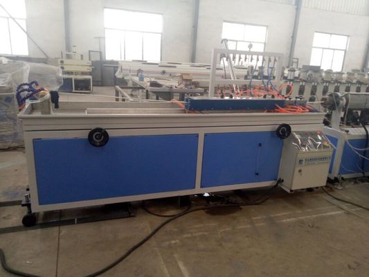 ভালো দাম 380V 50HZ প্লাস্টিক পিভিসি প্লাস্টিক প্রোফাইল এক্সট্রুশন লাইন পিভিসি উইন্ডো প্রোফাইলের জন্য অনলাইন